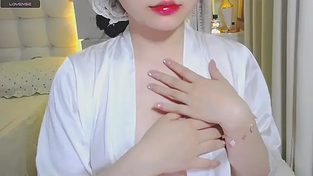 Snapshot of NGOCHA_06 chatting on May 5, 2026, 12:24 pm NGOCHA 06 online show from May 5, 2026, 12:24 pm