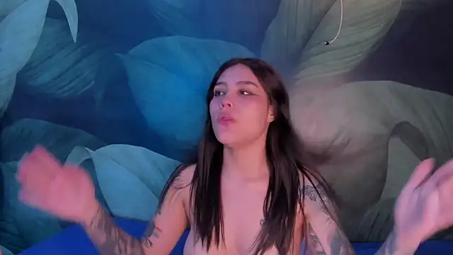 Snapshot of sweett_dirty chatting on January 12, 2025, 3:25 pm sweett dirty online show from January 12, 2025, 3:25 pm