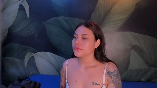 Snapshot of sweett_dirty chatting on February 9, 2025, 12:19 pm sweett dirty online show from February 9, 2025, 12:19 pm