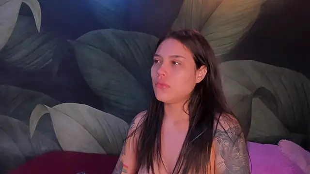 Snapshot of sweett_dirty chatting on February 21, 2025, 12:28 pm sweett dirty online show from February 21, 2025, 12:28 pm