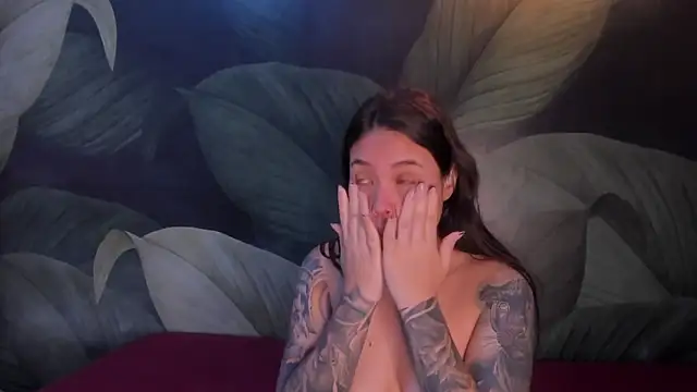 Snapshot of sweett_dirty chatting on March 17, 2025, 12:25 pm sweett dirty online show from March 17, 2025, 12:25 pm