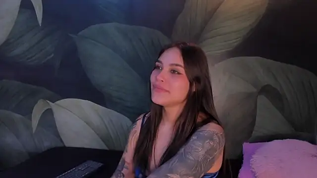 Snapshot of sweett_dirty chatting on March 21, 2025, 6:29 pm sweett dirty online show from March 21, 2025, 6:29 pm