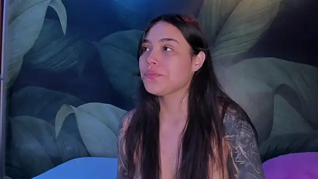 Snapshot of sweett_dirty chatting on October 25, 2025, 12:13 pm sweett dirty online show from October 25, 2025, 12:13 pm