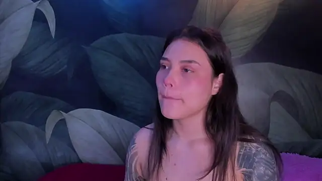 Snapshot of sweett_dirty chatting on November 8, 2025, 12:16 pm sweett dirty online show from November 8, 2025, 12:16 pm