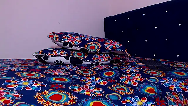 Aliice Doll online show from December 26, 2024, 10:41 pm