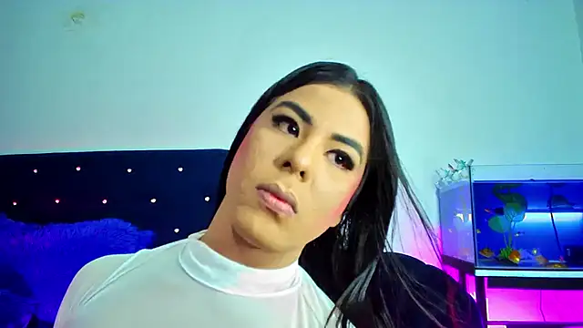 Aliice Doll online show from May 28, 2026, 11:02 pm