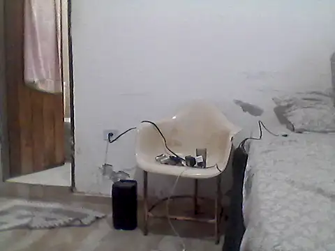 Snapshot of mariy_ chatting on October 15, 2025, 12:33 am mariy online show from October 15, 2025, 12:33 am