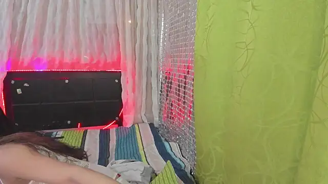 Snapshot of Megan_Miles02 chatting on March 2, 2025, 5:44 am Megan Miles02 online show from March 2, 2025, 5:44 am