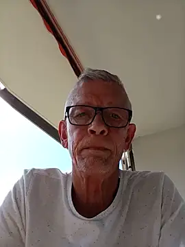 Snapshot of berfri chatting on June 9, 2026, 1:34 pm berfri online show from June 9, 2026, 1:34 pm