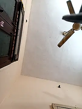 Snapshot of reemacouple007 chatting on October 14, 2025, 5:52 am reemacouple007 online show from October 14, 2025, 5:52 am