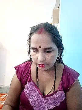 Snapshot of reemacouple007 chatting on October 26, 2025, 7:58 am reemacouple007 online show from October 26, 2025, 7:58 am