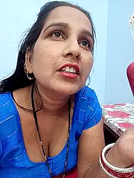 Snapshot of reemacouple007 chatting on October 31, 2025, 7:09 am reemacouple007 online show from October 31, 2025, 7:09 am