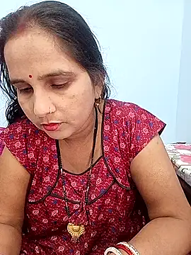 Snapshot of reemacouple007 chatting on November 7, 2025, 7:30 am reemacouple007 online show from November 7, 2025, 7:30 am