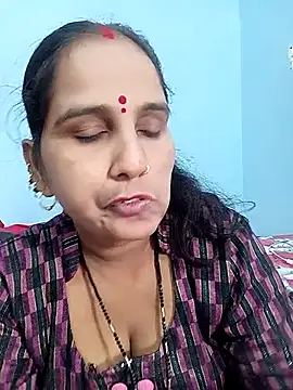 Snapshot of reemacouple007 chatting on November 10, 2025, 9:08 am reemacouple007 online show from November 10, 2025, 9:08 am