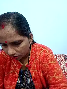 Snapshot of reemacouple007 chatting on December 18, 2025, 6:19 am reemacouple007 online show from December 18, 2025, 6:19 am