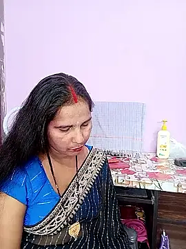 Snapshot of reemacouple007 chatting on March 4, 2026, 11:16 am reemacouple007 online show from March 4, 2026, 11:16 am