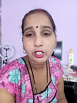 Snapshot of reemacouple007 chatting on March 11, 2026, 6:30 am reemacouple007 online show from March 11, 2026, 6:30 am