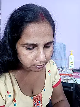 Snapshot of reemacouple007 chatting on March 24, 2026, 7:46 am reemacouple007 online show from March 24, 2026, 7:46 am