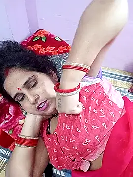 Snapshot of reemacouple007 chatting on March 27, 2026, 8:26 am reemacouple007 online show from March 27, 2026, 8:26 am