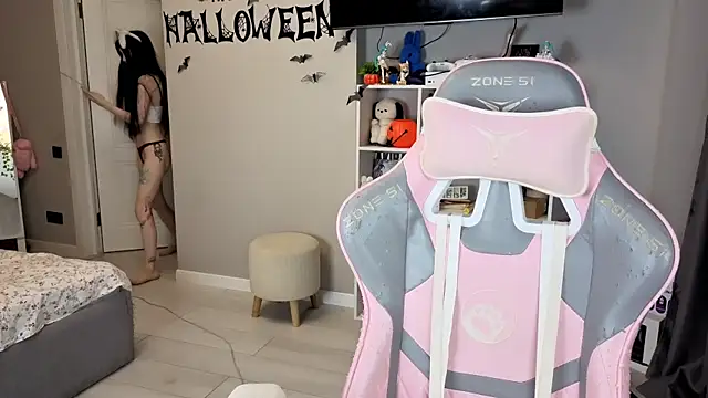 Snapshot of Aliceblush chatting on November 15, 2025, 3:19 pm Aliceblush online show from November 15, 2025, 3:19 pm