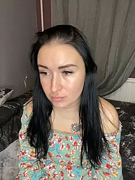 Roxana Bell online show from December 13, 2024, 5:54 pm