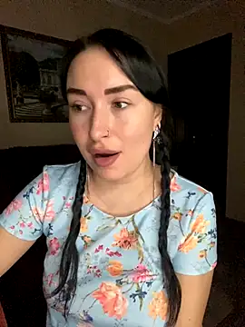 Roxana Bell online show from November 27, 2025, 7:16 pm