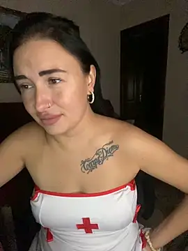 Roxana Bell online show from January 7, 2026, 8:33 pm