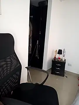 tata laima   online show from January 29, 2025, 3:15 pm