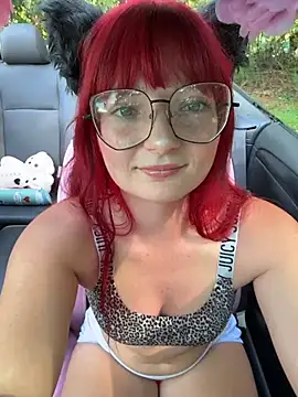 Snapshot of urpuppymoon chatting on July 29, 2026, 9:46 pm urpuppymoon online show from July 29, 2026, 9:46 pm