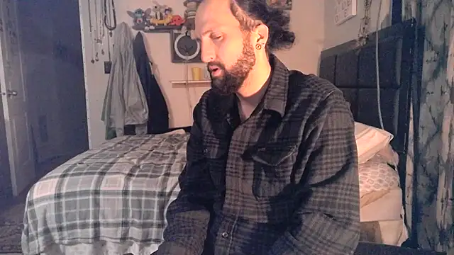 BobbyQ29 online show from April 3, 2026, 10:02 am