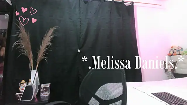 Melissa Daniiels online show from March 19, 2025, 7:27 pm