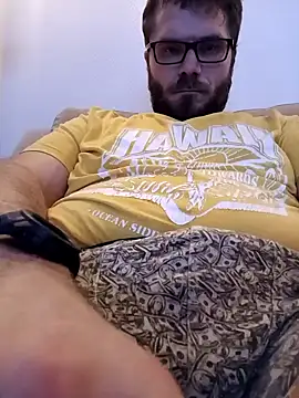 Snapshot of dazel4camcum chatting on January 27, 2025, 12:37 pm dazel4camcum online show from January 27, 2025, 12:37 pm