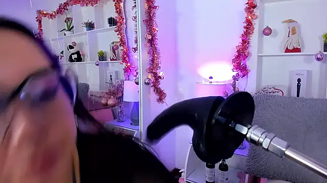 SophyRuiz  online show from December 4, 2024, 7:56 pm