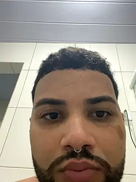 EuuupravcS2 online show from November 19, 2025, 11:27 pm