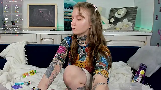 Mary Xextra online show from April 23, 2026, 9:52 am