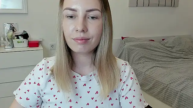 Snapshot of Mia_shy1 chatting on January 6, 2025, 12:24 pm Mia shy1 online show from January 6, 2025, 12:24 pm