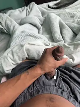 kingoqueens online show from September 25, 2025, 6:00 pm