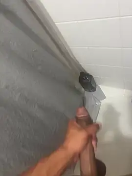 kingoqueens online show from October 12, 2025, 1:15 am