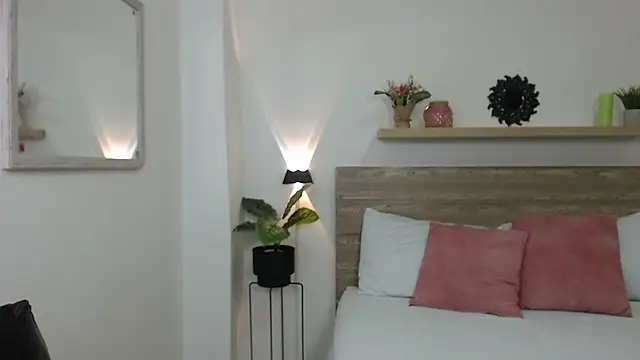 Snapshot of enma30_ chatting on January 7, 2025, 12:52 pm enma30 online show from January 7, 2025, 12:52 pm