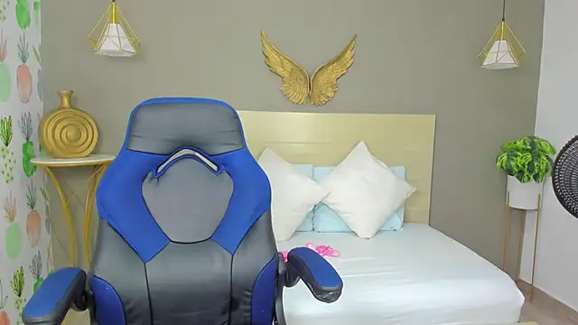 Snapshot of enma30_ chatting on March 21, 2025, 4:07 pm enma30 online show from March 21, 2025, 4:07 pm