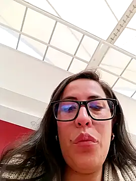 Snapshot of Lena-32 chatting on December 12, 2024, 6:31 pm Lena-32 online show from December 12, 2024, 6:31 pm