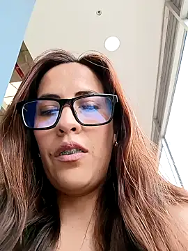 Snapshot of Lena-32 chatting on February 18, 2025, 4:48 pm Lena-32 online show from February 18, 2025, 4:48 pm