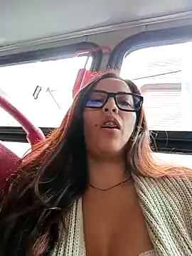 Snapshot of Lena-32 chatting on February 20, 2025, 7:19 pm Lena-32 online show from February 20, 2025, 7:19 pm