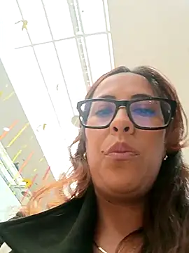 Snapshot of Lena-32 chatting on March 14, 2025, 6:18 pm Lena-32 online show from March 14, 2025, 6:18 pm