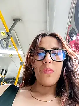 Snapshot of Lena-32 chatting on March 20, 2025, 4:53 pm Lena-32 online show from March 20, 2025, 4:53 pm