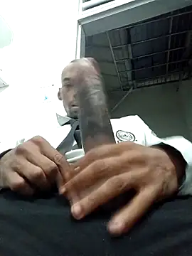 Snapshot of moro28vergon chatting on September 11, 2025, 2:22 am moro28vergon online show from September 11, 2025, 2:22 am