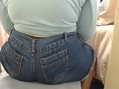 SALTRYHIPS29x online show from November 21, 2025, 7:56 pm