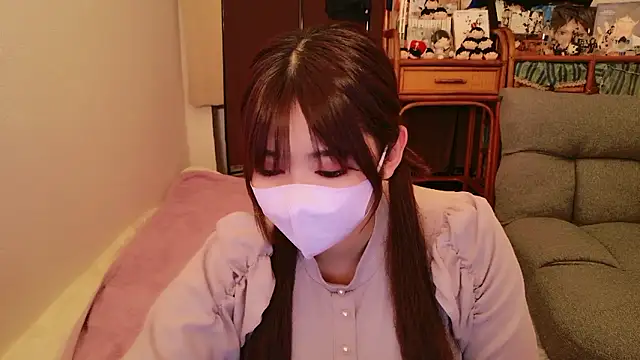 Megu Melon online show from October 18, 2025, 8:26 am