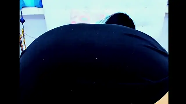 Snapshot of HorniestMilf chatting on February 21, 2025, 1:22 am HorniestMilf online show from February 21, 2025, 1:22 am