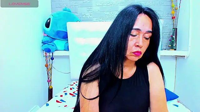 Snapshot of HorniestMilf chatting on March 13, 2025, 12:27 am HorniestMilf online show from March 13, 2025, 12:27 am